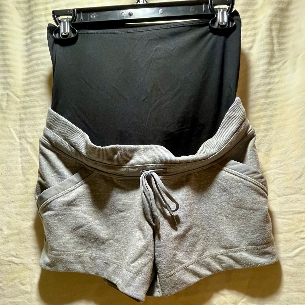 🌟5/$25🌟 Thyme Maternity Shorts Size XSmall
